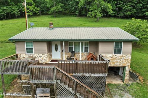 671 Hensley Hollow Rd, Thorn Hill, TN, 37881-3423 | Card Image