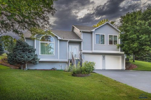 5114 Stoney Creek Ct, Rapid City, SD, 57702-9262 | Card Image