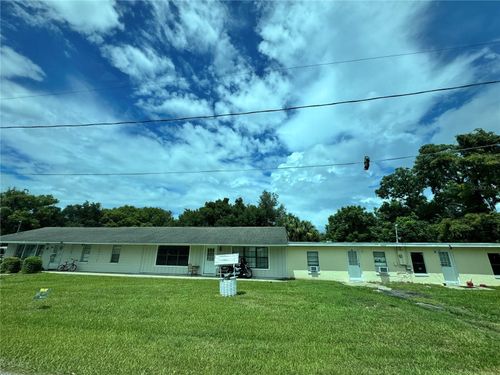 16025 Wallace St, UMATILLA, FL, 32784-9217 | Card Image