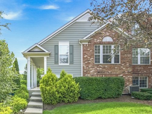2431 Emily Ln, Elgin, IL, 60124-8743 | Card Image