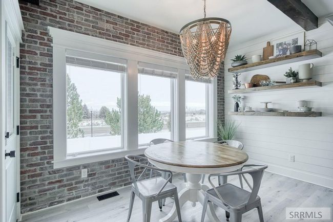 6353 E Tower Castle Loop, House other with 5 bedrooms, 3 bathrooms and 3 parking in Ammon ID | Image 24