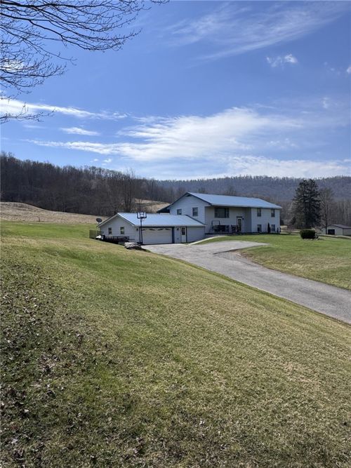 16682 Route 6, Smethport, PA, 16749-4016 | Card Image