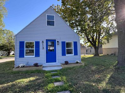 813 E New York Street, House other with 2 bedrooms, 1 bathrooms and null parking in Summitville IN | Image 1