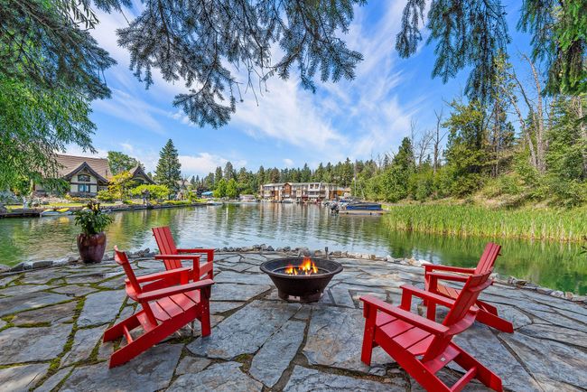 Outdoor firepit at the end of the peninsula | Image 18
