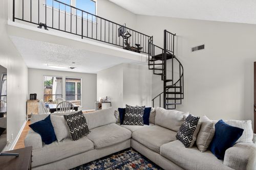 946 Old Fountain Ct, Hermitage, TN, 37076-1322 | Card Image