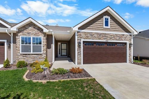 5710 Willow Creek Ln, Roscoe, IL, 61073-6520 | Card Image