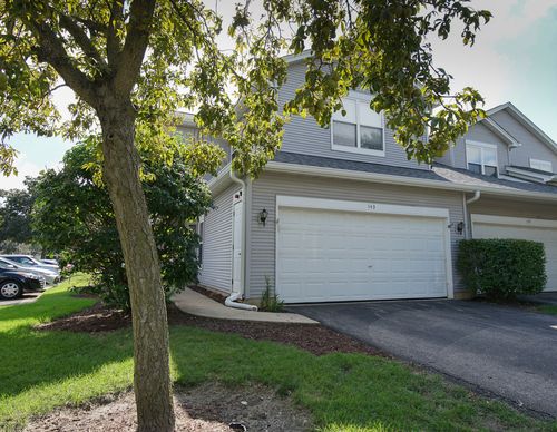 143 Woodland Cir, North Aurora, IL, 60542-3321 | Card Image