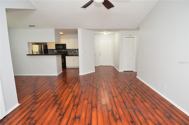 UNIT-204 - 8605 Mallard Reserve Dr, Condo with 2 bedrooms, 2 bathrooms and null parking in TAMPA FL | Image 5