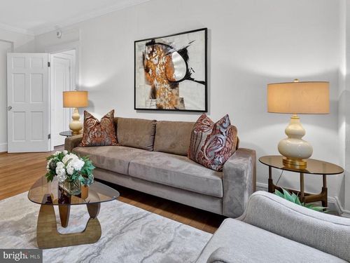 apt-203-1915 16th St Nw, WASHINGTON, DC, 20009-3336 | Card Image