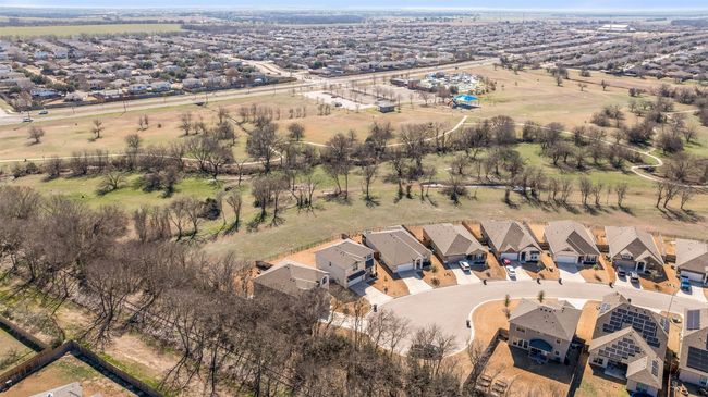 Aerial perspective of suburban area | Image 38