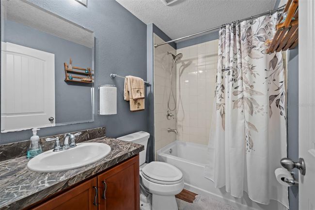 4248 Moon Shadow Loop, House other with 5 bedrooms, 4 bathrooms and null parking in MULBERRY FL | Image 17