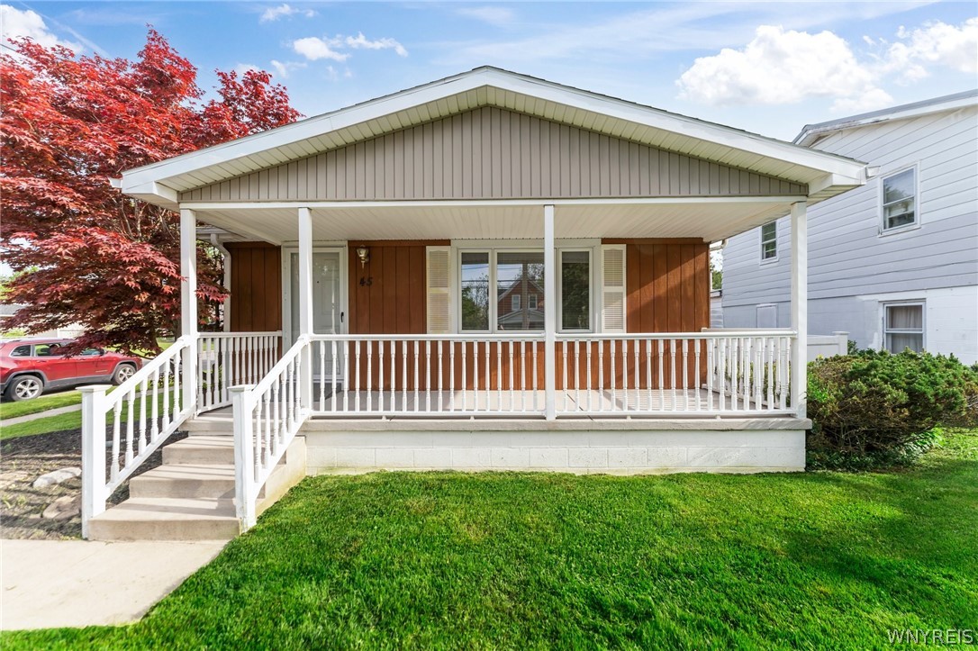Drullard Ave, Lancaster, NY 14086