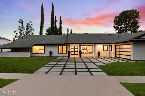2037 Rayshire St, Thousand Oaks, CA, 91362-2460 | Card Image