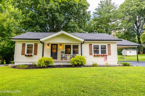 412 Dogwood Drive, Maryville, TN, 37804 | Card Image