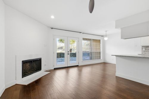 apt-114-2505 Wedglea Dr, Dallas, TX, 75211-2050 | Card Image