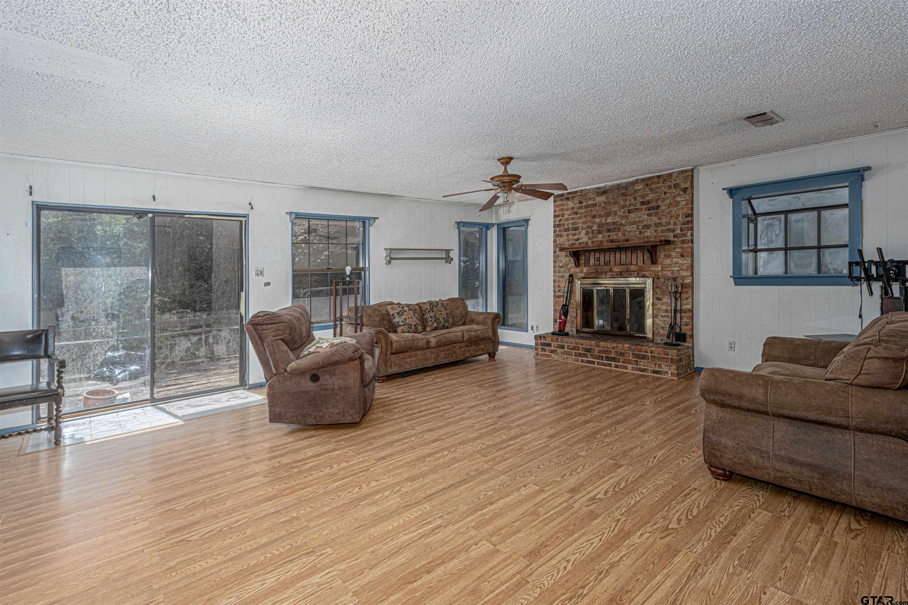 Residential in Hideaway 4