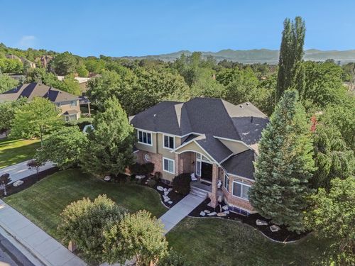 10664 Trailridge Cir, Sandy, UT, 84092-4758 | Card Image