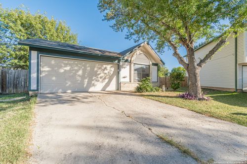 9402 Valley Moss, San Antonio, TX, 78250-5759 | Card Image