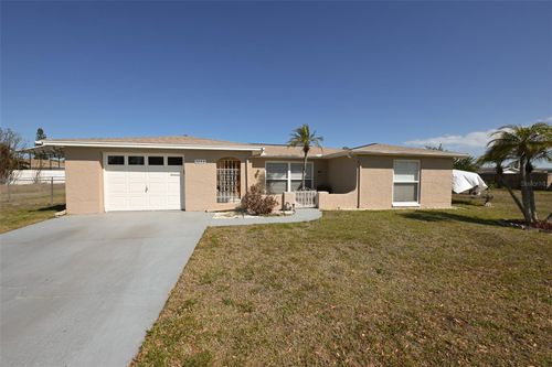 3233 Salisbury Drive, HOLIDAY, FL, 34691 | Card Image