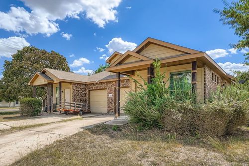 3002 Whisper Oaks Ln, Georgetown, TX, 78628-4215 | Card Image