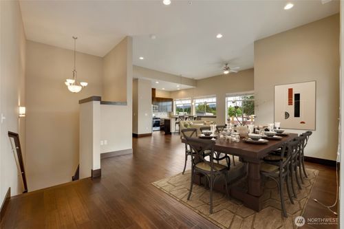 4020 Ne 3rd Pl, Renton, WA, 98056-4130 | Card Image