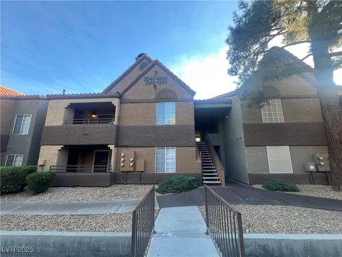 unit-2046-2200 S Fort Apache Rd, Las Vegas, NV, 89117-5716 | Card Image