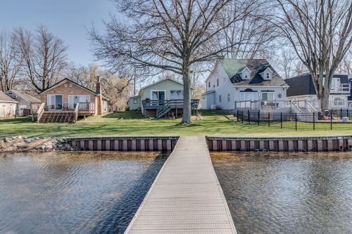 2001 Fern Beach, Battle Creek, MI, 49014 | Card Image