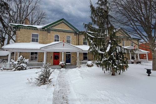 63 Vansittart Ave, Woodstock, ON, N4S6E3 | Card Image