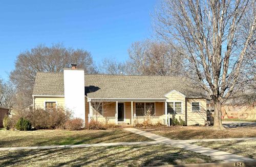 624 N Springfield Ave, Anthony, KS, 67003-2216 | Card Image