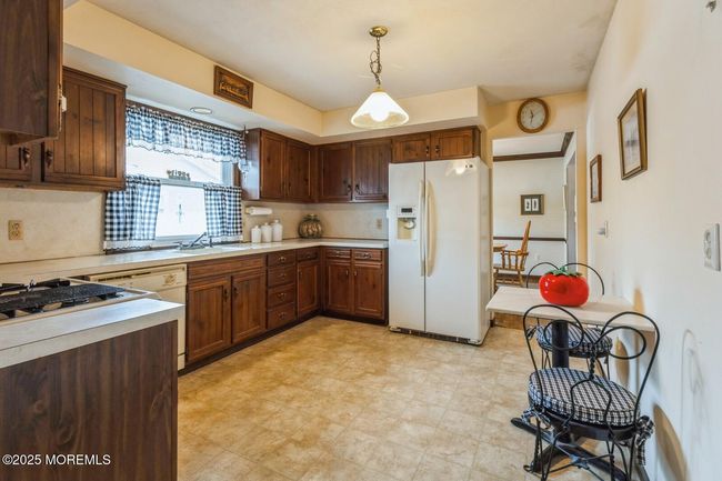 305 Springfield Ave, House other with 3 bedrooms, 2 bathrooms and null parking in Pine Beach NJ | Image 7