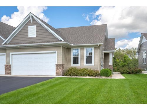 637 Maple Ct, New Richmond, WI, 54017-5500 | Card Image