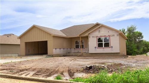 1105 Charles St, Knob Noster, MO, 65336-1480 | Card Image