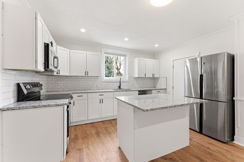 1361 City Park Ave, Columbus, OH, 43207-1015 | Card Image