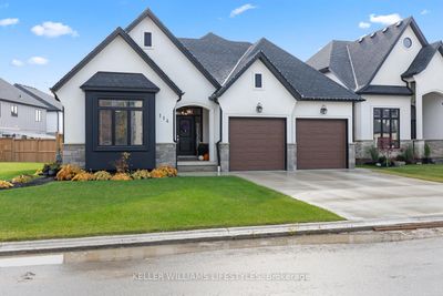 114 Aspen Cir, House other with 3 bedrooms, 2 bathrooms and 6 parking in Thorndale ON | Image 2