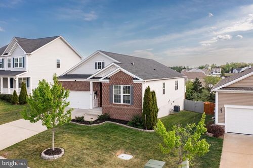 104 Savannah Way, STEPHENS CITY, VA, 22655-5365 | Card Image