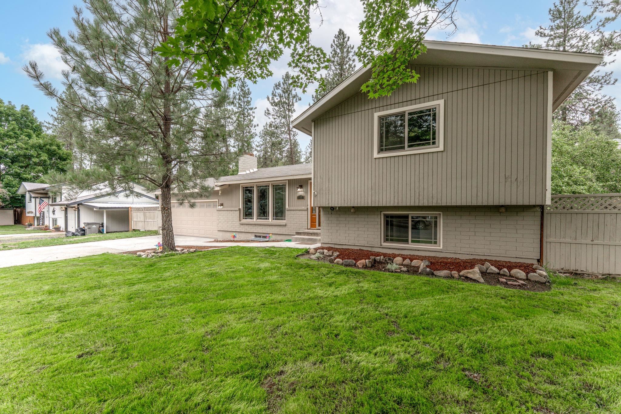Residential in Nine Mile Falls 4