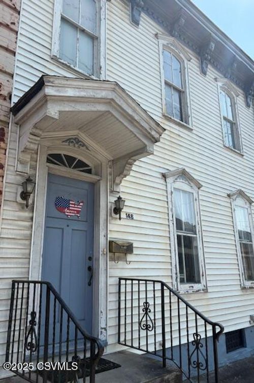 148 Broadway St, Milton, PA, 17847-1727 | Card Image