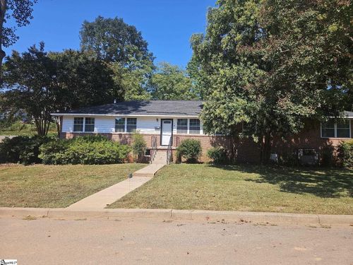 4 Mcneil Ct, Greenville, SC, 29609-5428 | Card Image