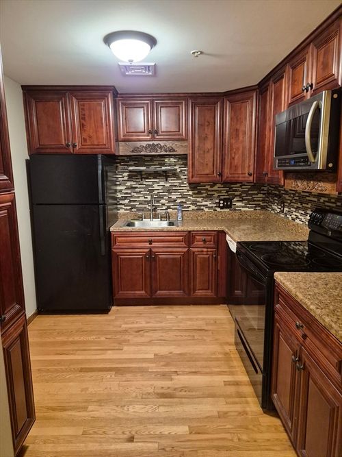 209-325 1st Street Blvd, Lowell, MA, 01850 | Card Image