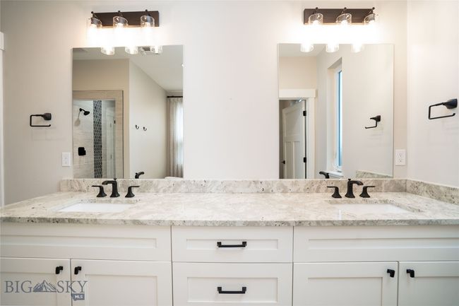 Primary Suite Bathroom- Main Level | Image 22