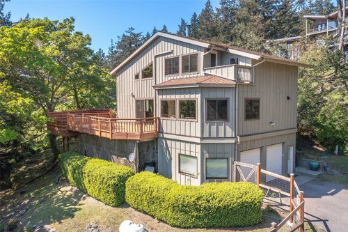 263 Cascade Way, Eastsound, WA, 98245-8542 | Card Image