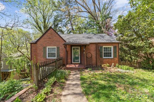 9 Canterbury Rd, Asheville, NC, 28805-2419 | Card Image