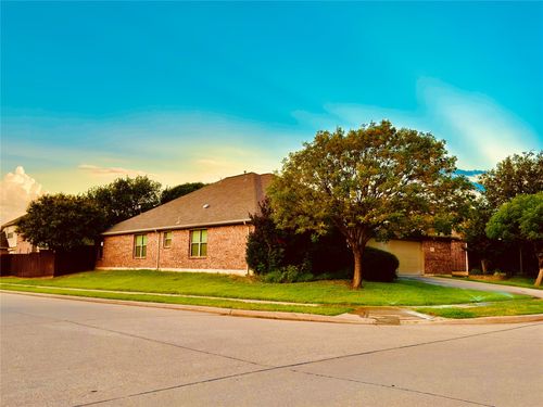 2440 Morning Dew Dr, Little Elm, TX, 75068-7629 | Card Image