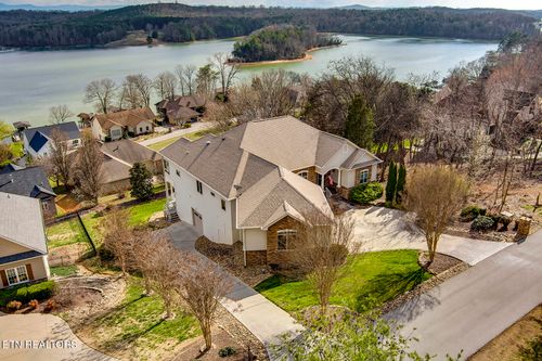 130 Lake Vista Dr, Greenback, TN, 37742-2347 | Card Image