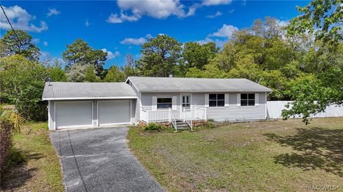 2670 S Pine Ridge Ave, Homosassa, FL, 34448-2240 | Card Image