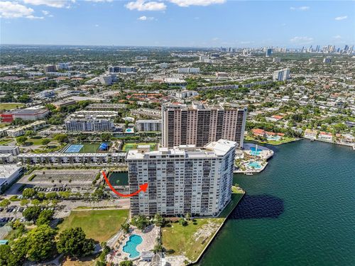 15f-11111 Biscayne Blvd, Miami, FL, 33181-3404 | Card Image