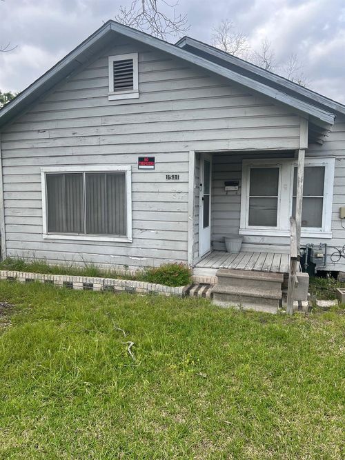 1511 Weiss St, Houston, TX, 77009-4152 | Card Image