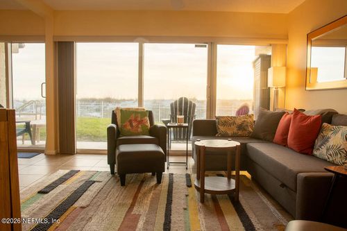 102-10 11th Ave N, Jacksonville Beach, FL, 32250-7233 | Card Image