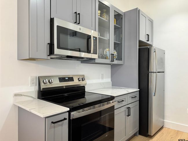 16990 Cr 1261   101, Townhouse with 2 bedrooms, 2 bathrooms and null parking in Flint TX | Image 9