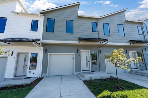 6-2028 Sunset Dr, Medford, OR, 97501-3833 | Card Image